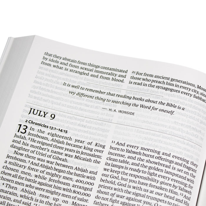 Legacy Standard Bible, Daily Reading Bible - Softcover